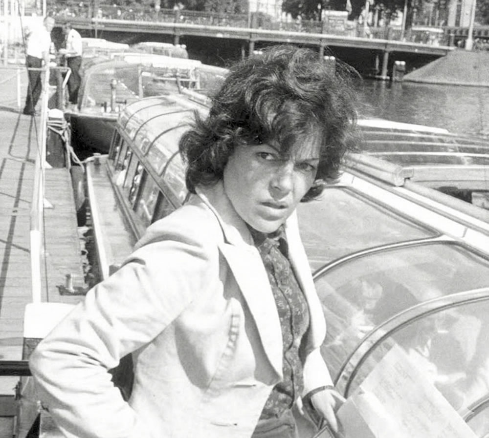 Foto de Alice Spíndola em París